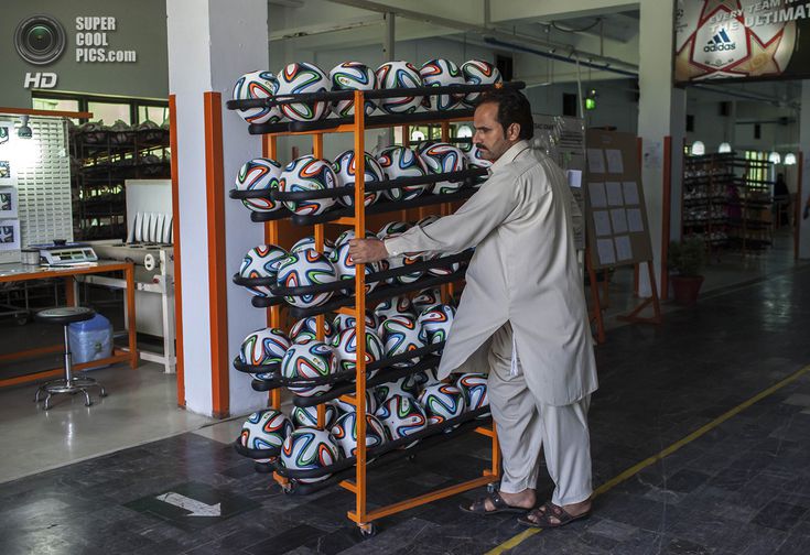 SOCCER-WORLD/PAKISTAN-BALL